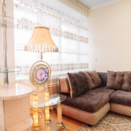 Апартаменты Люкс Рядом С Рекой Иртыш Pavlodar Exterior photo