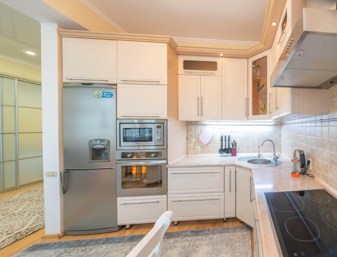 Апартаменты Люкс Рядом С Рекой Иртыш Pavlodar Exterior photo